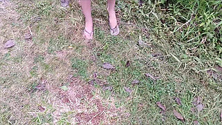 Wife Goes to the Park Without Panties to Show off!
