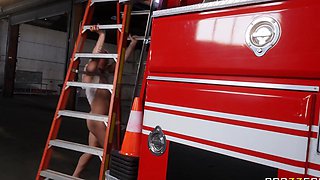 Angela White(4K) - Brunette MILF with Big Naturals in FireFighter cosplay hardcore