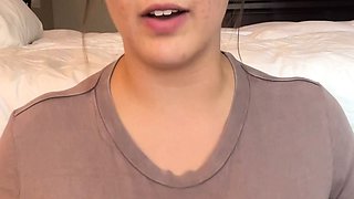 Hot brunette from squirt masturbating on webcam