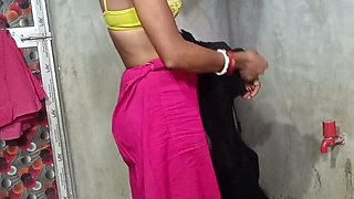 Indian Bhabhi Devar Bathroom Fuck - Hindi Audio Homemade Sex with Big Cock Sucking