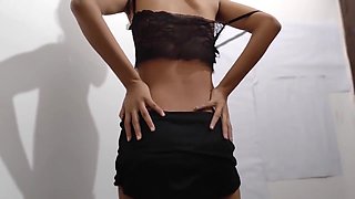 Good At Rubbling Her Clit