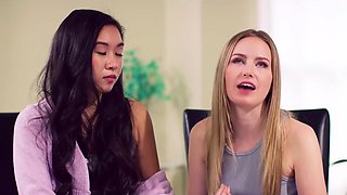 Scarlett Sage, Kenzie Taylor and Kimmy Kimm cum together from pussy licking