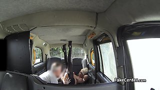 Mature blonde crempied in taxi