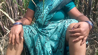 Tamil Aunty Masturbating in Sugarcane Plantation