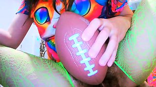 Sexynympho webcam model uses toy on clit to masturbate