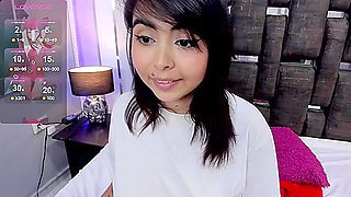 A Blowjob With Lots Of Saliva On The Face In A Webcam Broadcast