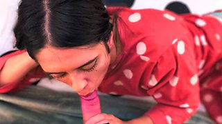 Brunette Scarlett devours Stephan's dick in a steamy POV clip