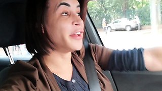 Amateur french chubby mature masturbate at the public beach