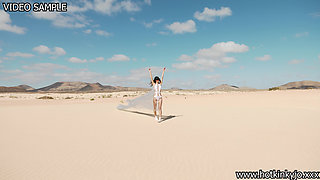 Hotkinkyjo Self Anal Fisting & Prolapse in White Bikini in the Wind