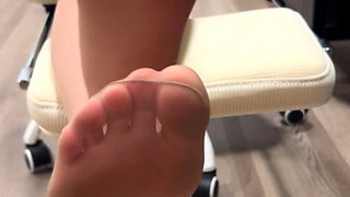 Foot fetish and stockings porn