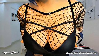 Busty Anime Cosplayer in Steamy Hinata Cosplay Performs Goofy Ahegao Faces, Drops JO