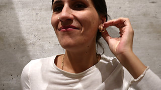Pakistani Mina Javed - in the Locker Room Until the Happy Ending