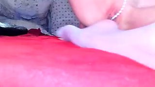 Amateur webcam brunette loves sucking on some fat cock