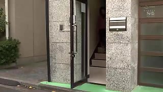 06594,The best play of a rich beauty