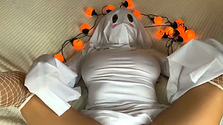 Fucked a Sexy Ghost in the Ass on Halloween - Aria Fleur