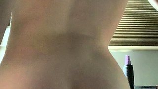 Amateur blonde teen solo dildo
