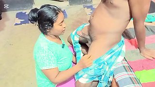 Hot Desi Bhabhi Riyamoni Fucks Hard in HD - Indian Homemade Sex