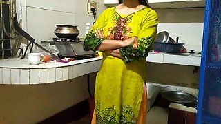 Desi Village Porn Indian Tamil Girl and Sexy Boy Very Good Fuck Chudai