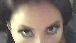 Quick Blowjob in the Parking Lot with a Tinder Girl