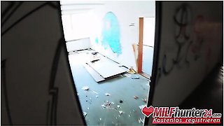 Nails Skinny Milf Vicky Hundt In An Abandoned Place