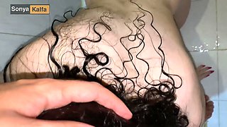نامادریم صدام زد حموم تا پشتشو لیف بکشم - Hot Step mom call me to join in Bathroom
