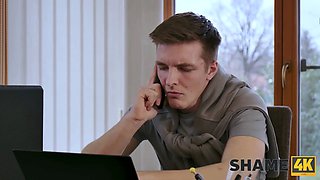 Shame4k. el josto beats back