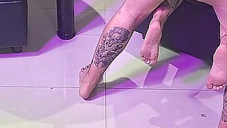 My Girlfriend Invited Me to the Motel but I Didn't Know That Someone Else Was Going to Her While I Was Recording