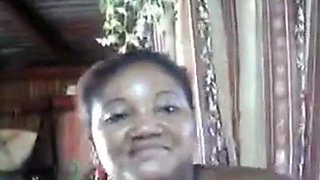 Black African Webcam Girl Nirina from Sambava, Madagascar