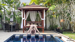 Nude Yoga: Balance Practice Workout - Grey Desire