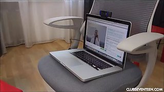 Hot cam babe masturbates Perfect ASS