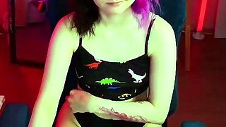 Petite amateur redheaded teen pisses and sucks cock