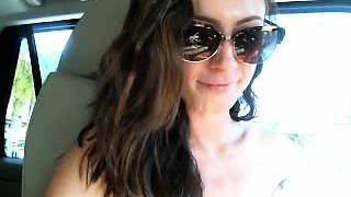 Masturbating amateur cums after solo fun