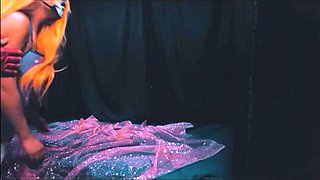 cleaning woman apron