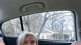 Big boob brunette masturbates on webcam