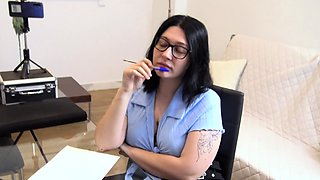 Pepeporn Busty Spanish Babe Merakipacense Seduces An Older