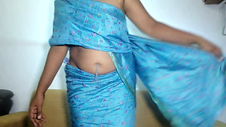 Desi Curvy Blue Birdy MILF
