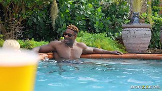 Gilf Seka Black Crashes Pool Party