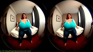The Amazing Keyhole Cleavage Of Lexxxi Luxe - Huge Tits Bbw Redhead