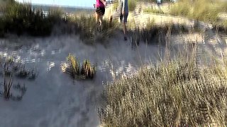 PUBLIC BLOWJOB on THE BEACH