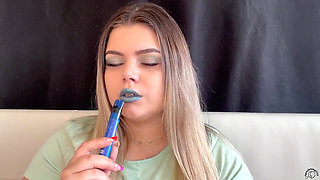 All in Green Cigarette and Vape