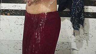 Priya Bhabi Big Ass Bath Show