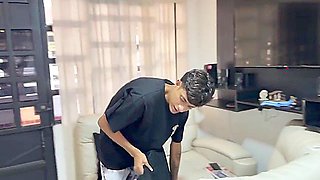 Mi Puta Vecina Embarazada Busca Una Buena Excusa Para Que Yo Le Folle Su Gran Cono