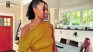 Growth Milk with Natasha Carter