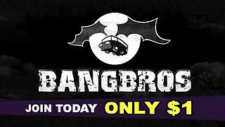 BangBros Car Wash: Mandy Muse PAWG Big Ass Booty Soapy Wet