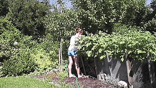 Studentin-aneta Gartenfickpissneu