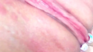 Pulled amateurs close up car sex