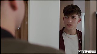 Thirsty Stepmom Savannah Goes Airtight In Epic Gangbang - Savannah Bond