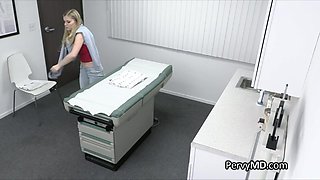 Provocative patient eats out nurse while gets pounded