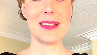 Amateur super hot brunette masturbating 3 mp4