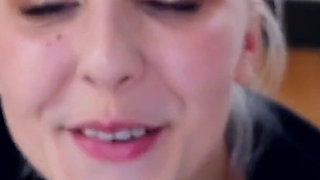19 year old Brittney Cooper first time no hands blowjob and cum swallow - Wow! A++